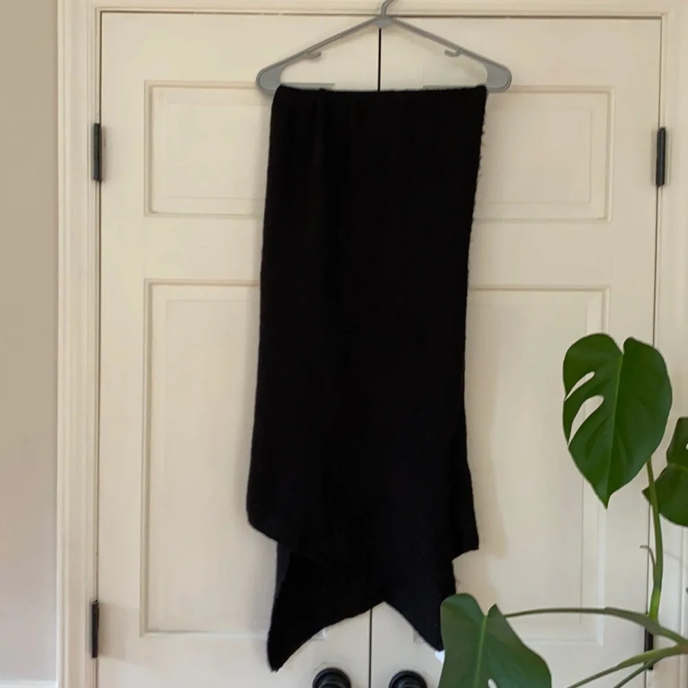 New with tag giftable black sweater scarf uneven asymmetrical hem knit